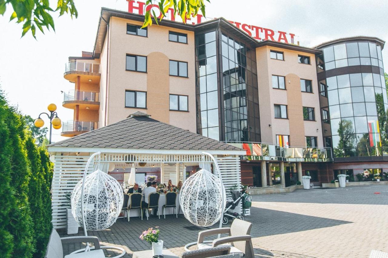 Hotel Mistral Marki  Extérieur photo